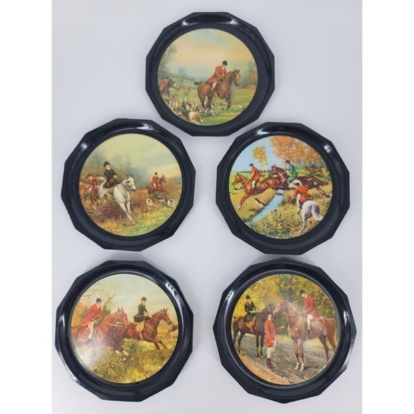 Plastic Coasters Hunt Scenes Everest Milano Italy 5 pc Set 1960s-1970s Vintage - Picture 1 of 10